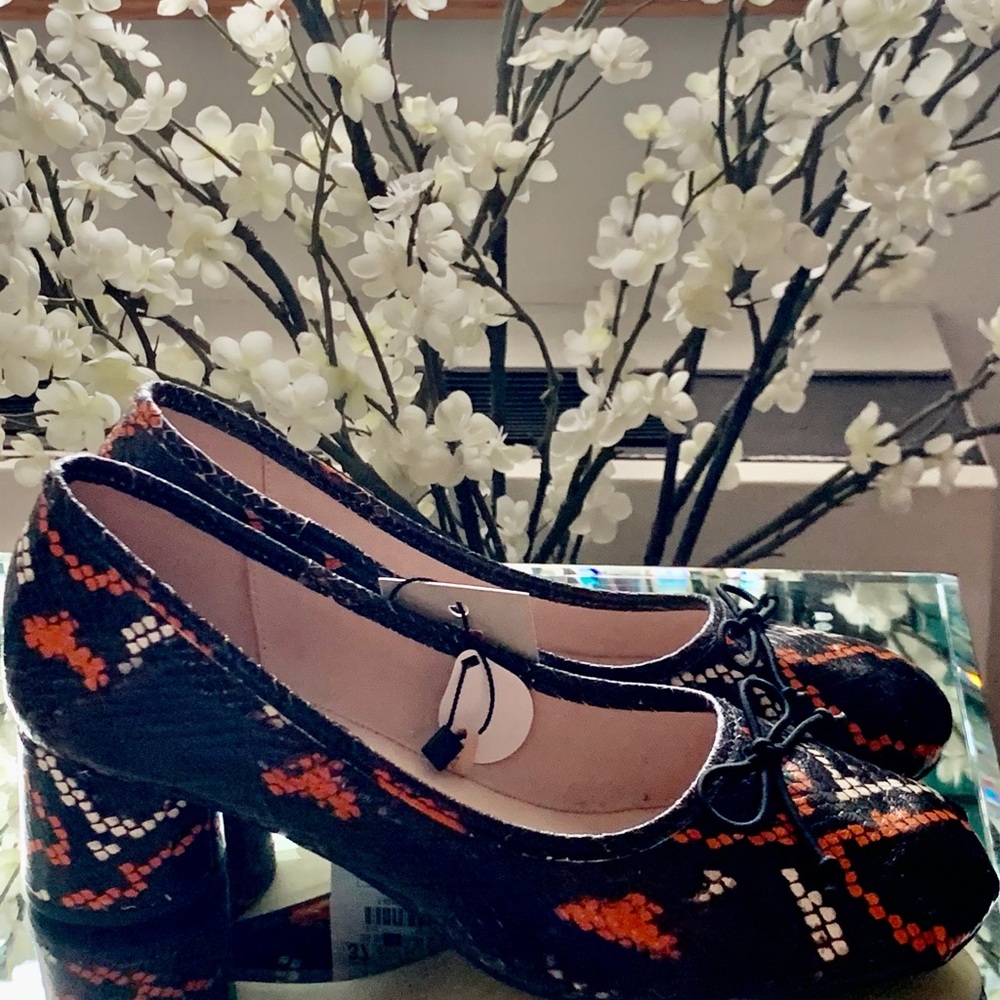 🔥🔥Brand New Zara Leather Snake Print 2 1/2” Heel